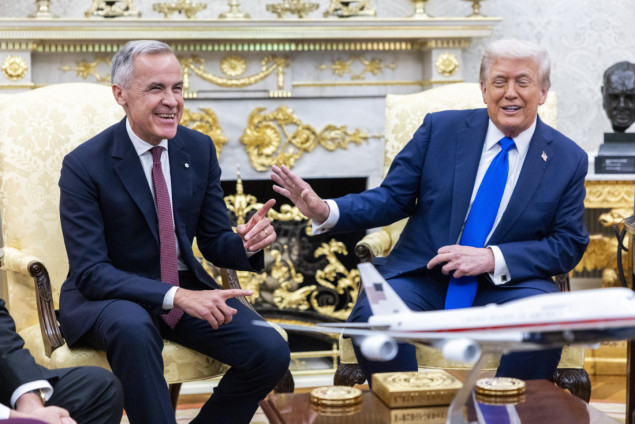 Crvena kravata i smijeh zbog aneksije: Kako kanadski premijer pokušava steći Trumpovu naklonost