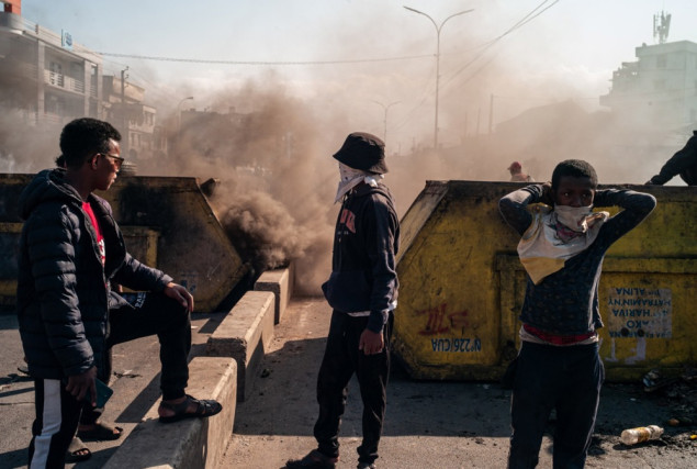 Madagaskar u krizi - Predsjednik raspustio parlament poslije bijega iz zemlje