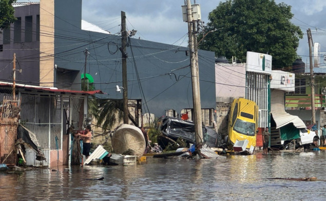 Poplave u Meksiku usmrtile najmanje 23 osobe, oluje se kreću prema sjeveru
