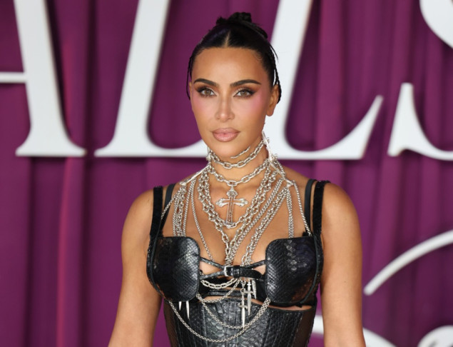Gotovo deset godina nakon traumatičnog napada: Kim Kardashian dobila simboličan jedan euro zbog pljačke u Parizu