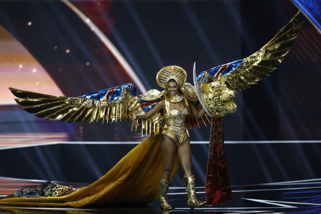 Miss Universe pod pritiskom - Optužbe za nepravilnosti i odlazak sudija