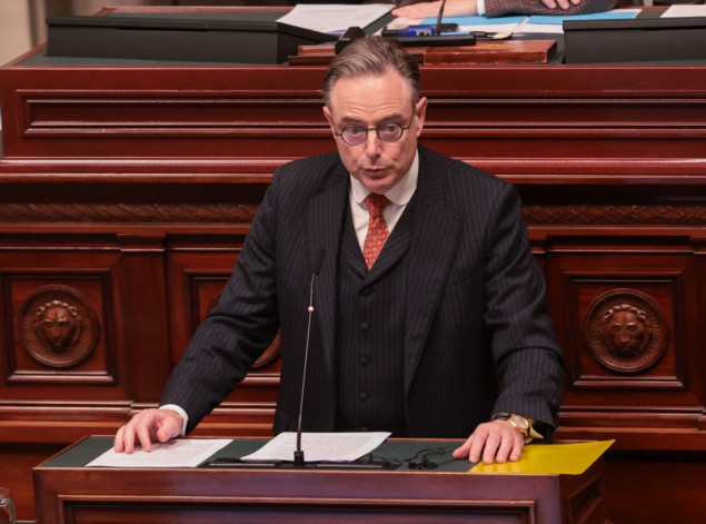 De Wever dočekan gromoglasnim aplauzom u belgijskom parlamentu