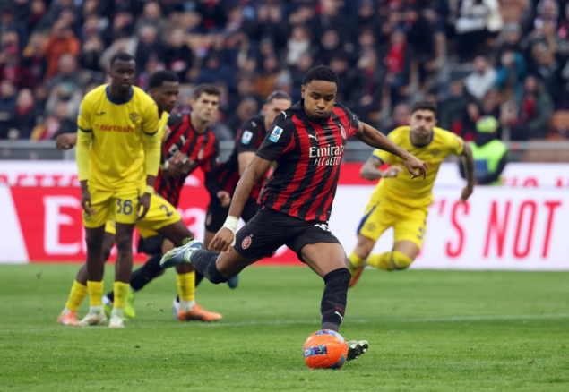 Napoli pobijedio Cremonese, Milan siguran protiv Verone