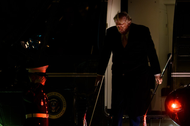 Trump izjavio da je u pripremi zakon koji omogućava nametanje carine kupcima ruske nafte