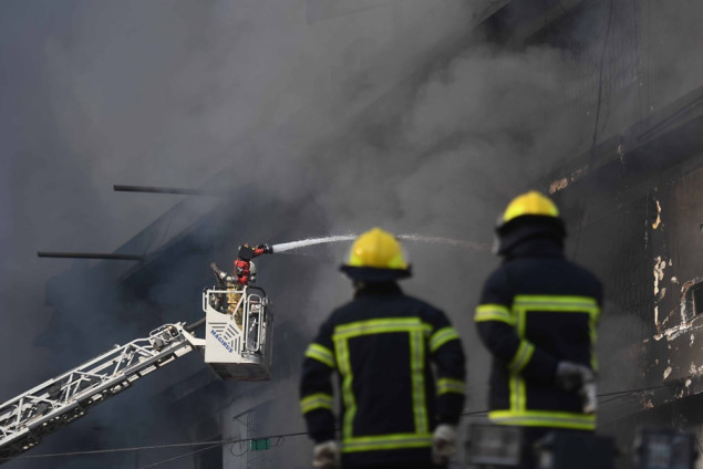 Šest osoba stradalo u požaru trgovačkog centra u Pakistanu