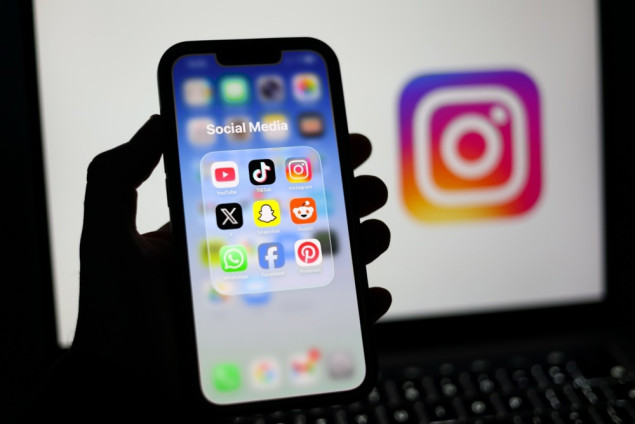 Korisnici širom svijeta prijavljuju poteškoće s Facebookom i Instagramom