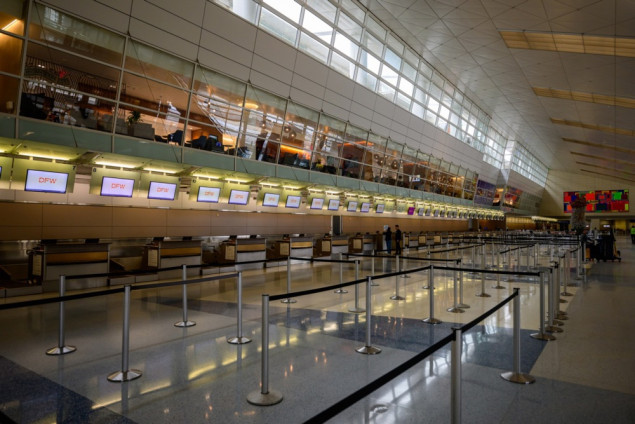 Veliki broj otkazanih letova u SAD-u zbog zimske oluje