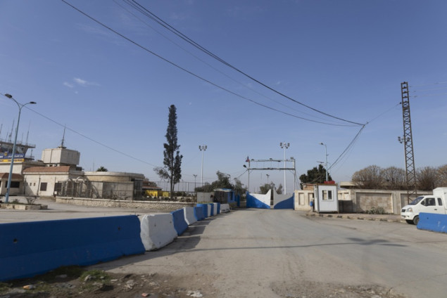 Sirijska vladina delegacija stigla na aerodrom Qamishli kako bi implementirala sporazum o primopredaji sa SDF-om