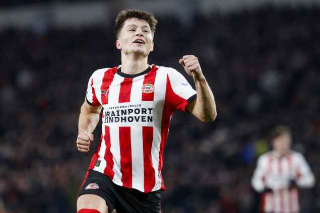 Fenomenalna utakmica Esmira Bajraktarevića u dresu PSV-a