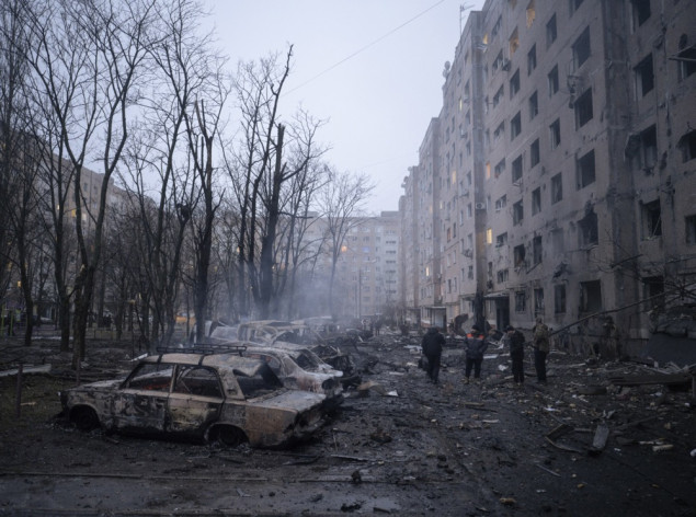 Najmanje tri osobe poginule u ruskim napadima dok se Ukrajina suočava s jednom od najtežih ergetskih kriza