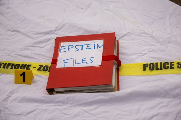 Epstein skrivao računare u skladištima širom SAD-a: Dokumenti otkrivaju pokušaje prikrivanja materijala