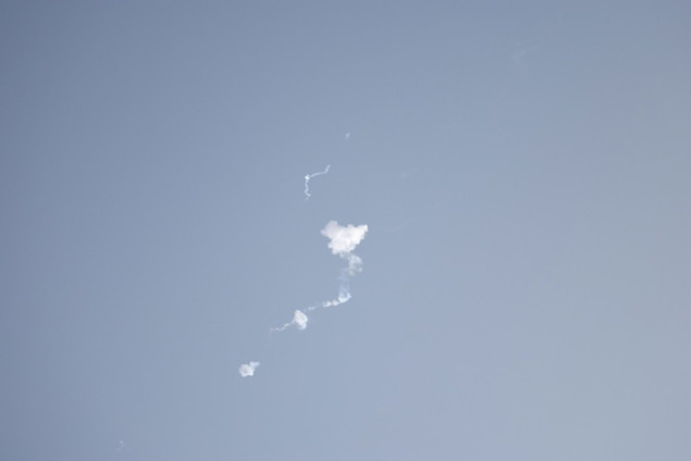 Zračne odbrane Emirata presrele 8 balističkih raketa i 26 dronova