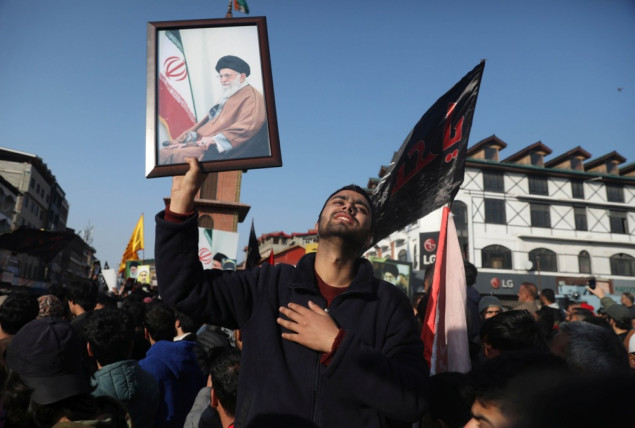 Iran proglasio 40 dana žalosti, na ulicama gradova protesti