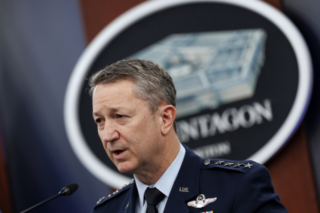 General Caine: Hormuški moreuz je 'taktički složeno okruženje'