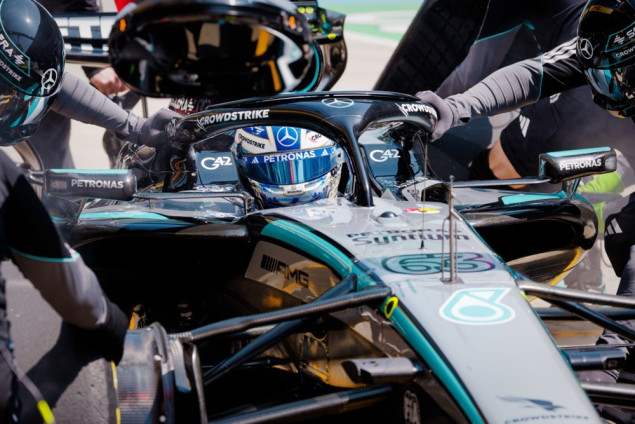 Mercedes najbolji na treningu pred Veliku nagradu Kine