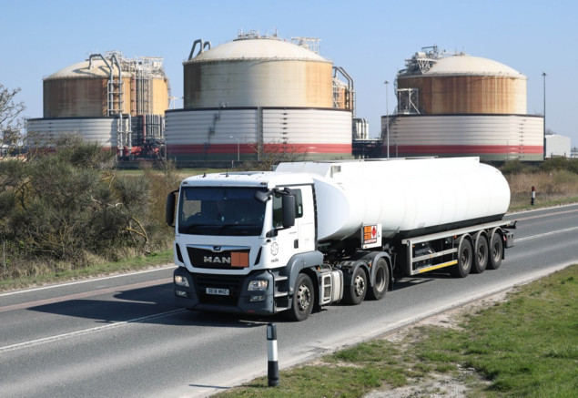 Svjetska banka upozorava na novi talas poskupljenja: Energenti skuplji 32 posto, gas u Evropi čak 60 posto Svjetska banka upozorava na novi talas poskupljenja: Energenti skuplji 32 posto, gas u Evropi čak 60 posto