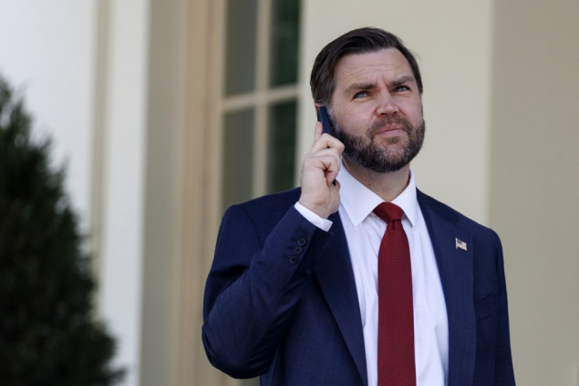 Vance: Trumpova objava s likom Isusa bila šala usred spora s Vatikanom