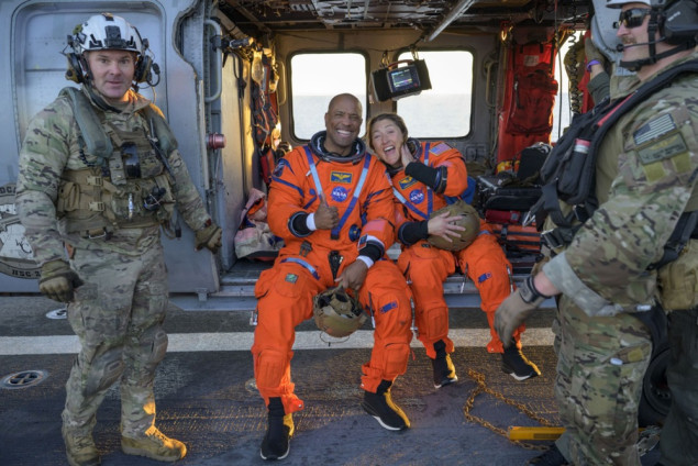 Astronauti se vratili s historijskog leta oko Mjeseca: Misija Artemis II uspješno okončana