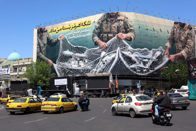 Iran prijeti "snažnim vojnim odgovorom" dok SAD uklanja mine u Hormuškom moreuzu