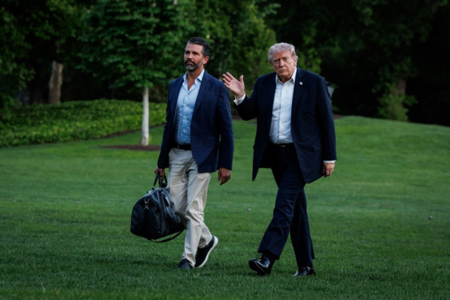 Trumpa i njegove saradnike potresa niz afera: Milioni dolara, sumnjivi poslovi i moguća korupcija