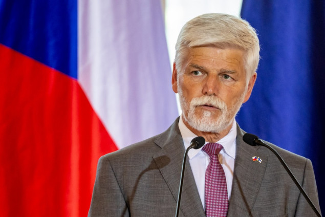 Pavel prkosi vladi, kaže da će predvoditi češku delegaciju na NATO samitu u Ankari