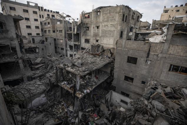 "Ne prolazi testiranja, ali to je jedino što imamo": Palestinci zbog zabrane prave cement od ruševina