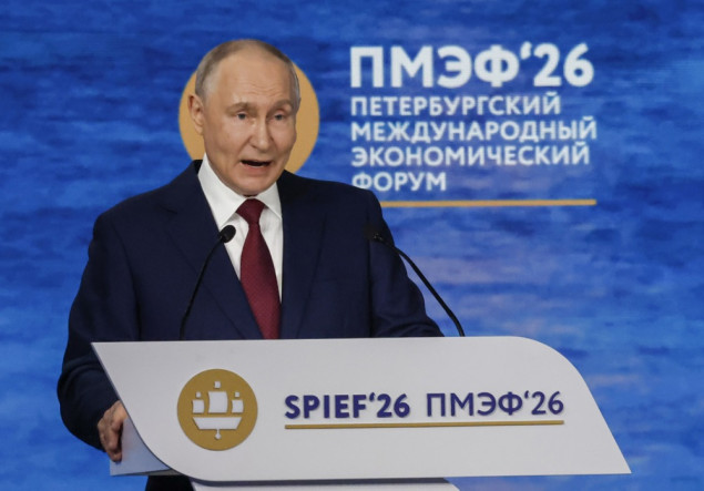 Putin: Za sada nema smisla za sastanak sa Zelenskim