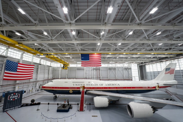 Trump predstavio novi Air Force One: Bivši katarski Boeing postao predsjednički avion SAD-a