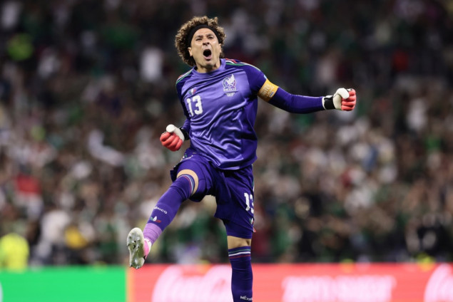 Guillermo Ochoa završio golmansku karijeru