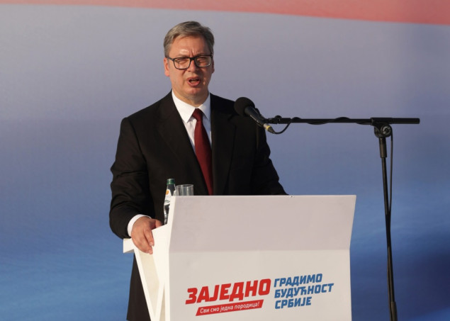 Hiljade demonstranata u Kraljevu nakon što je Vučić najavio ostavku
