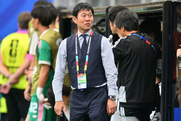 Moriyasu vodi Japan do Kupa Azije naredne godine, potom se povlači