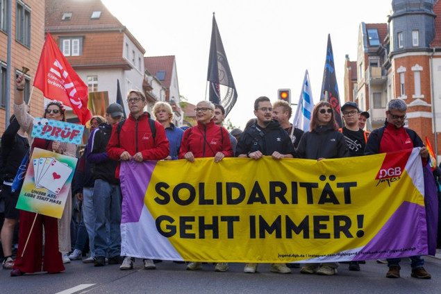 Hiljade demonstranata blokirale puteve do konferencije AfD-a u Erfurtu