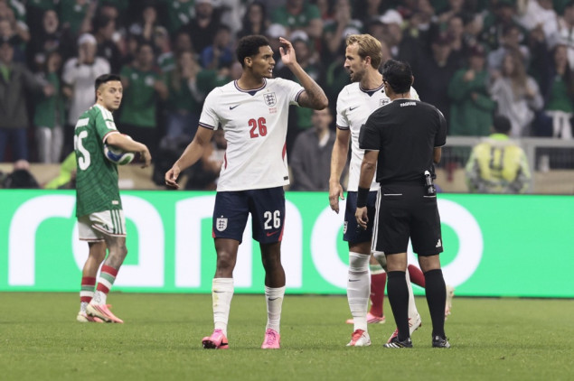 Fifa suspendovala Jarella Quansaha na dvije utakmice zbog crvenog kartona dobijenog u duelu sa Meksikom