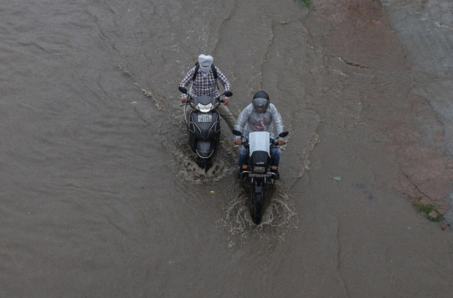 Obilne kiše i poplave u Indiji, poginule najmanje 62 osobe