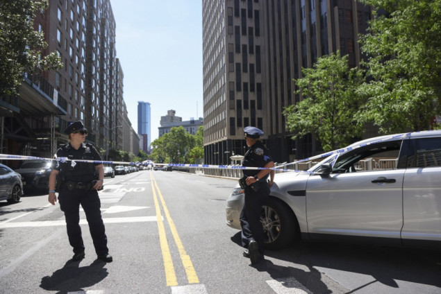 Muškarac izazvao požar ispred savezne zgrade u New Yorku; FBI istražuje mogući terorizam