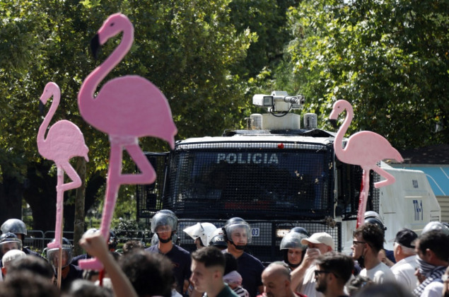 Međunarodne organizacije upozorile na pogoršanje slobode medija u Albaniji tokom "Flamingo revolucije"