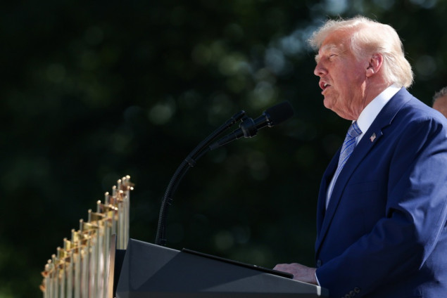 Trump najavio korištenje zamrznutih iranskih sredstava za naknadu štete na brodovima dok se nastavljaju napadi