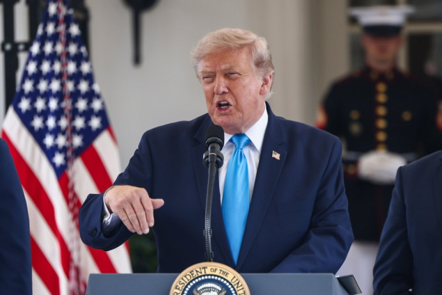 Trump: Nastavit ćemo vrlo snažno napadati Iran dok ne odustane