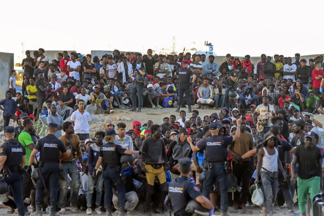 Španija i Maroko raspoređuju dodatne snage na granici zbog najave novog upada migranata u Ceutu