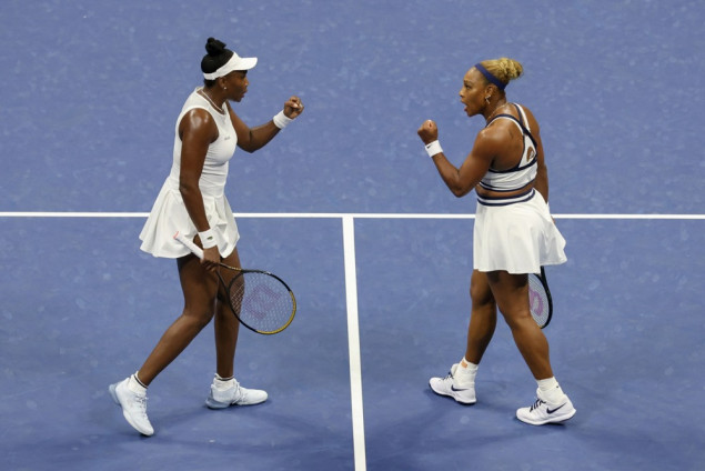 Serena i Venus Williams izgubile u prvom kolu dubla na US Openu