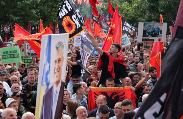U Prištini održan masovni protest podrške bivšim liderima OVK-a