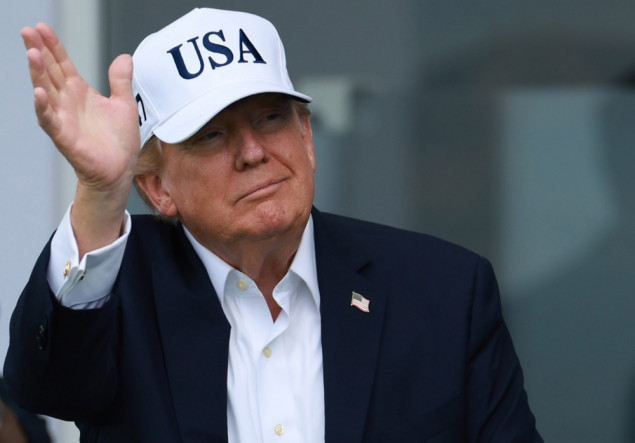 Trump protiv strožije regulacije umjetne inteligencije: SAD mora zadržati prednost nad Kinom