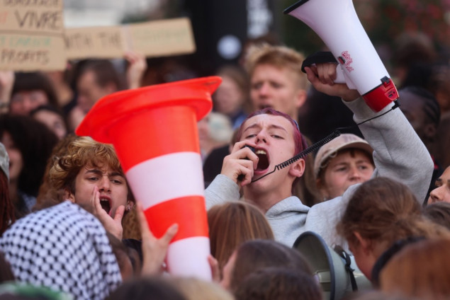Studentski protesti u Belgiji prerasli u nasilje; povrijeđena 22 policajca