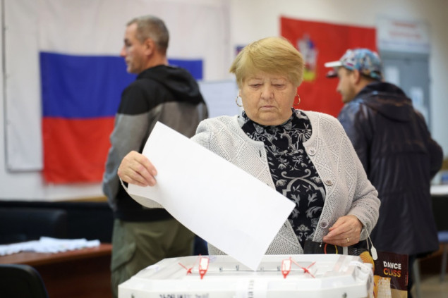 Kibernetički napadi na izborni sistem obilježili drugi dan izbora u Rusiji, izlaznost 44,38 posto