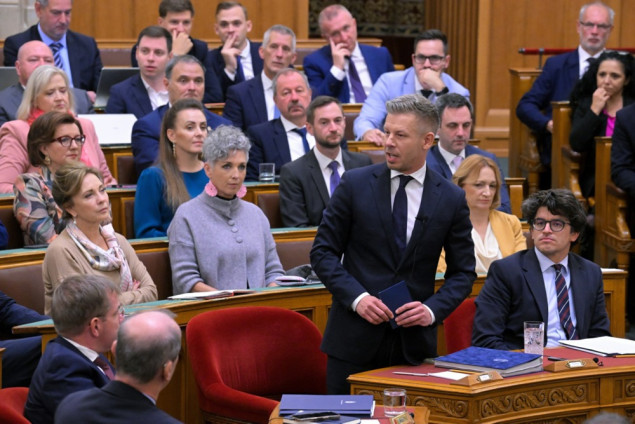 Mađarski parlament ukinuo imunitet premijeru Magyaru i dvojici bivših Orbánovih ministara