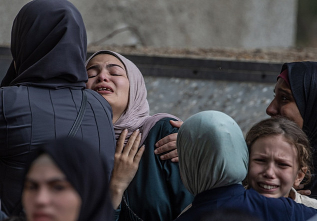 U izraelskom napadu na vozilo u Gazi poginula četiri Palestinca, više od 10 povrijeđeno