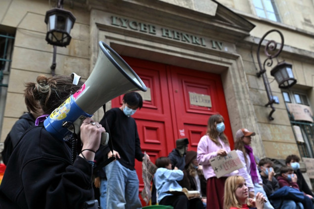 Novi protesti srednjoškolaca širom Francuske, zatvoreno oko 200 škola