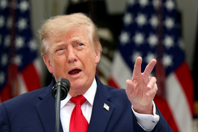 Trump kritikovao Zelenskog zbog napada na rafinerije i pozvao na izbore u Ukrajini