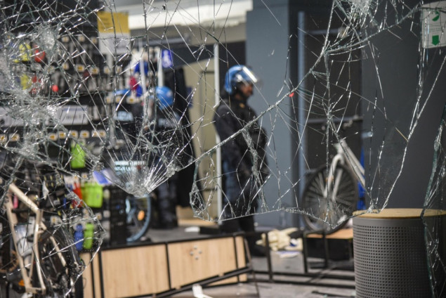„Od riječi do djela: Italija šalje još 500 vojnika u Milano nakon dva dana nemira „Od riječi do djela: Italija šalje još 500 vojnika u Milano nakon dva dana nemira