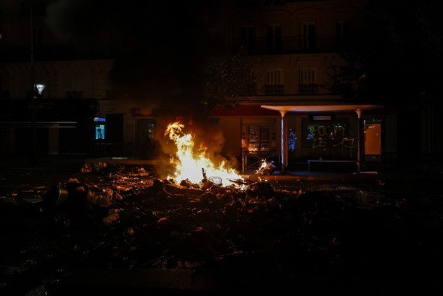 Opljačkane i oštećene prodavnice Marseillea i Lillea tokom protesta u Francuskoj Opljačkane i oštećene prodavnice Marseillea i Lillea tokom protesta u Francuskoj